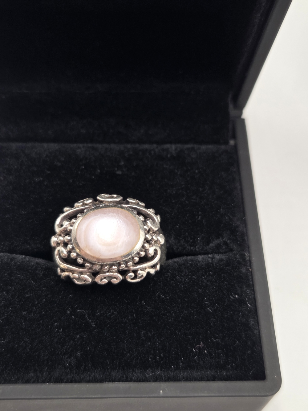 1691. Sterling Silver Rose Quartz Filigree Ring